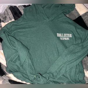 3/$50 Hollister cropped women’s hoodie